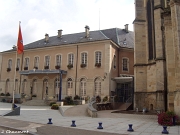 Le Palais abbatial de Remiremont accolé à l'église est devenue la mairie de la ville